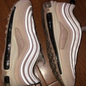 Size 7.5 Nike air max